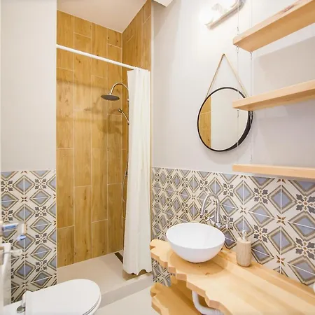 Super Central Spacious Apartment Oradea Exterior photo