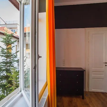 Super Central Spacious Apartment Oradea Exterior photo