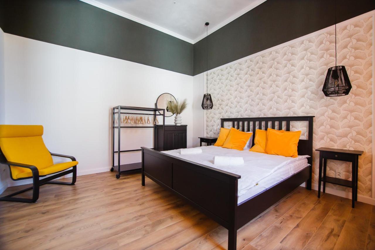 Apartment Super Spacious Oradea